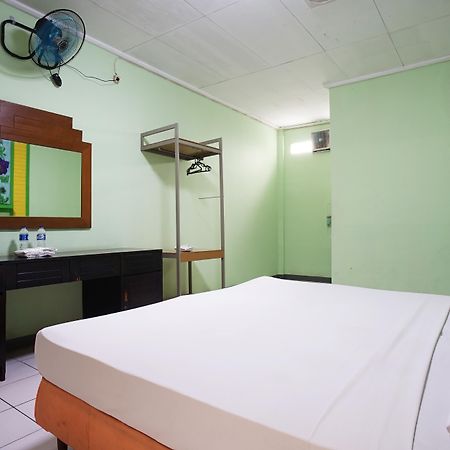 Hotel Bandung Permai Экстерьер фото